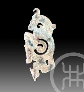 龙凤玉佩（羽人）