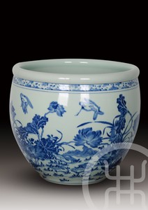 青花画荷花柴窑缸