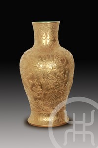 雕刻全金地瓶 